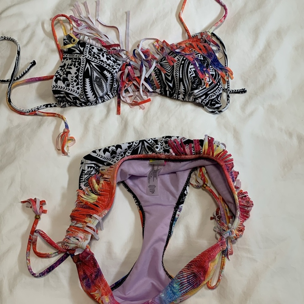 Fun medium size Raisins bikini - Picture 6 of 7